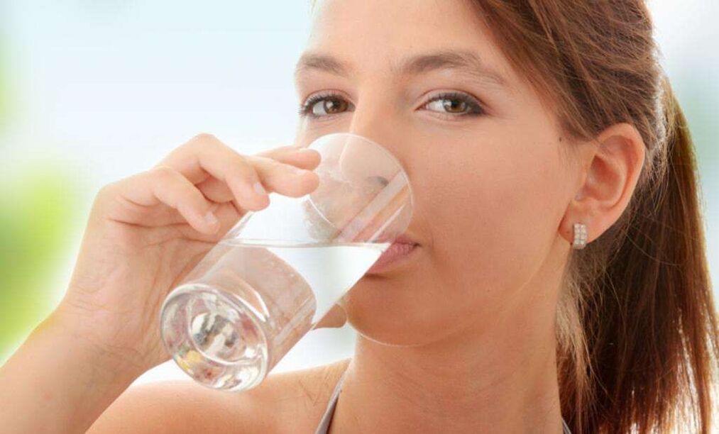 Diaform Plus gazsız su ile yıkanır